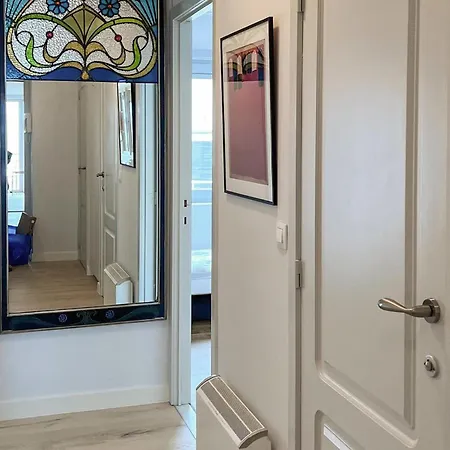 Appartement 2 Bedroom Lovely In *