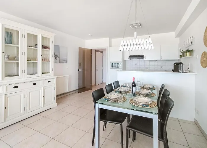 2 Bedroom Lovely In * Ostende