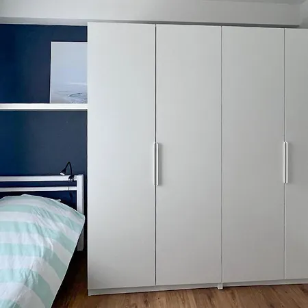 2 Bedroom Lovely In Lägenhet