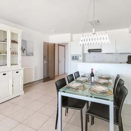 2 Bedroom Lovely In * Oostende